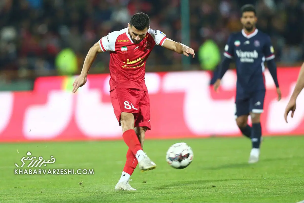اخبار پرسپولیس| تصمیم گل محمدی برای هافبک نیمکت‌نشین پرسپولیس
