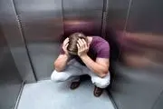 رعایت چند نکته ساده هنگام گیر افتادن در آسانسور