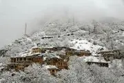 برف در گیلان غوغا می‌کند| قطع آب و برق در روستاهای آستارا