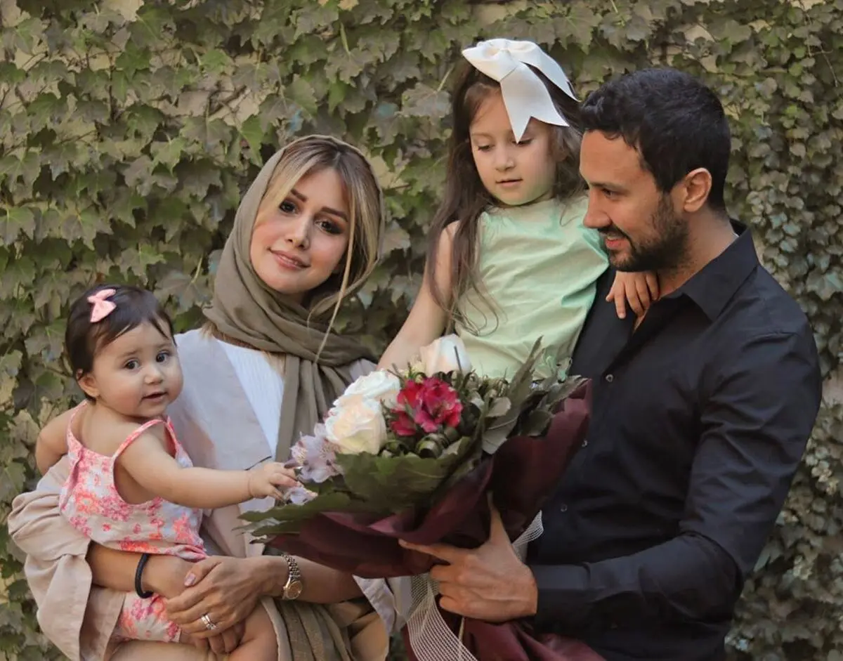 عکس دلبرانه دختران شاهرخ استخری