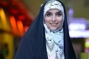 حجاب مثال زدنی خانم مجری در حرم امام رضا(ع)/ عکس
