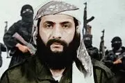  پایین کشیدن پرچم تحریرالشام توسط معترضان سوری