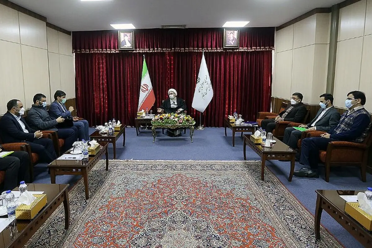 تاکیدآیت‌الله آملی لاریجانی بر لزوم استفاده از ظرفیت بخش خصوصی
