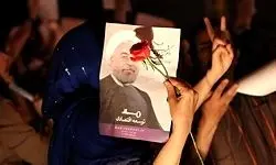 گاردین: جشن پیروزی روحانی، تمسخر جنبش سبز بود