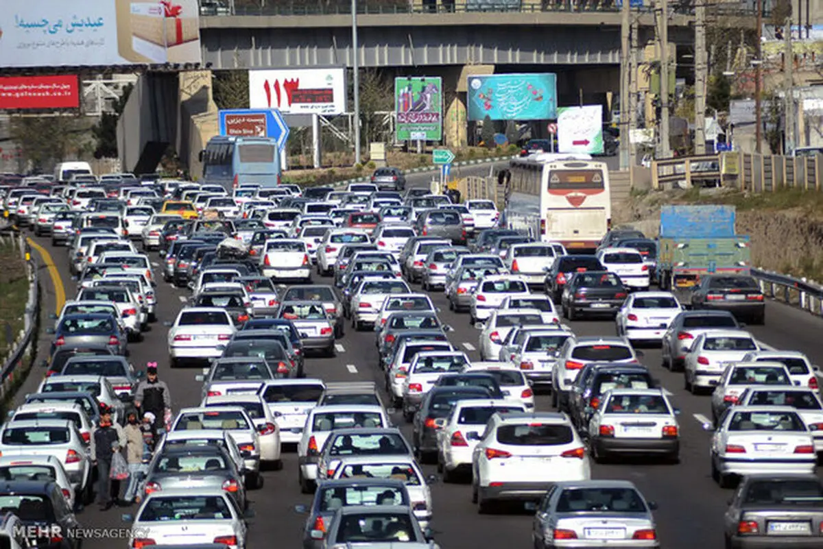 ترافیک نیمه سنگین در آزادراه کرج-تهران
