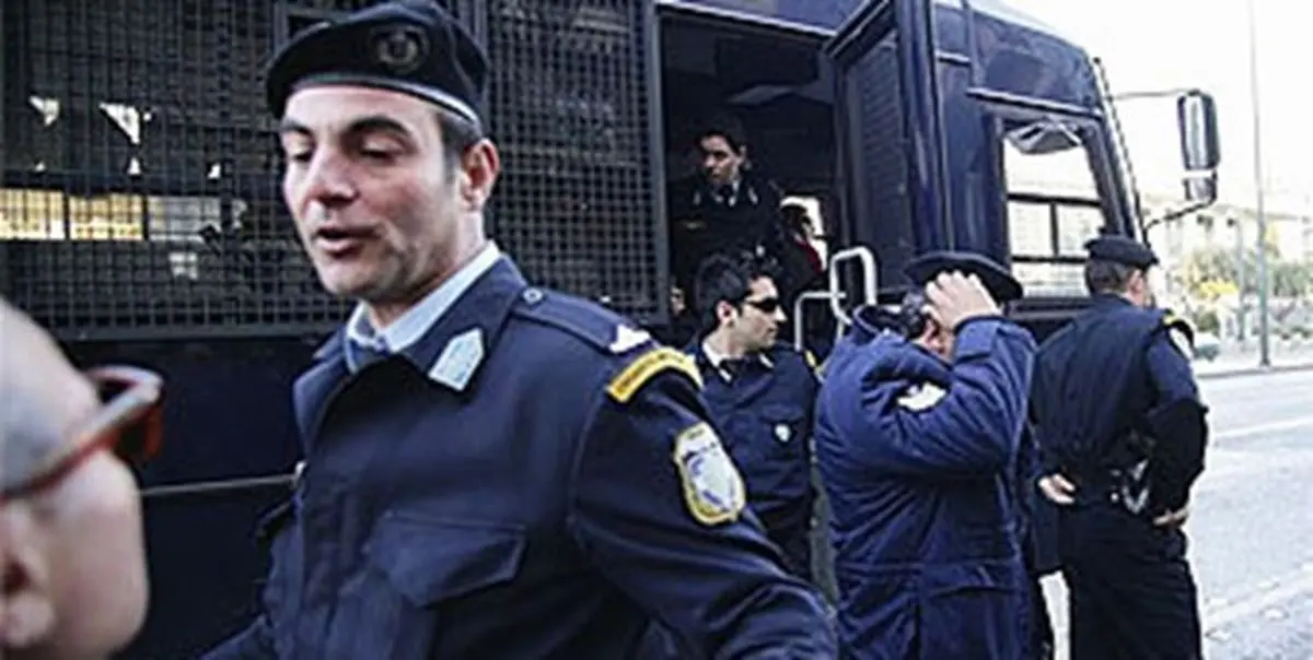 شناسایی ۴۱ پناهجو در یک کامیون یخچالدار در یونان