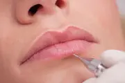 عوارض وحشتناک تاتوی لب‌
