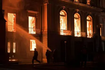 موزه ملی برزیل آتش گرفت