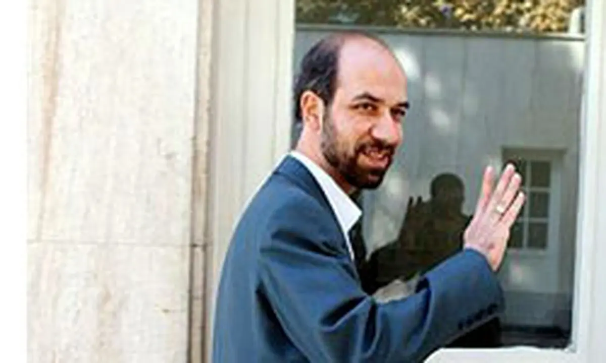 محرابیان دستیار ویژه احمدی‌نژاد شد
