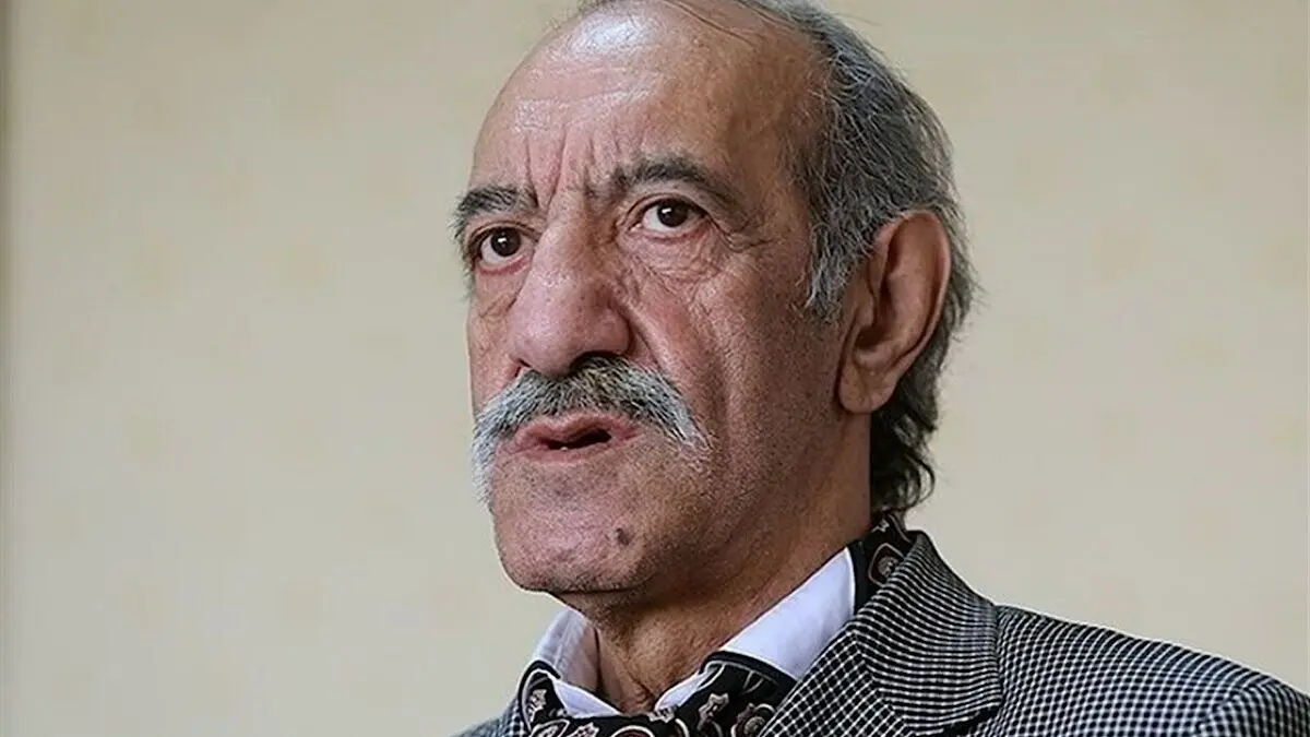 یادبود زنده‌یاد اسفندیار قره‌باغی خواننده «آمریکا ننگ به نیرنگ تو» در مسجد بلال