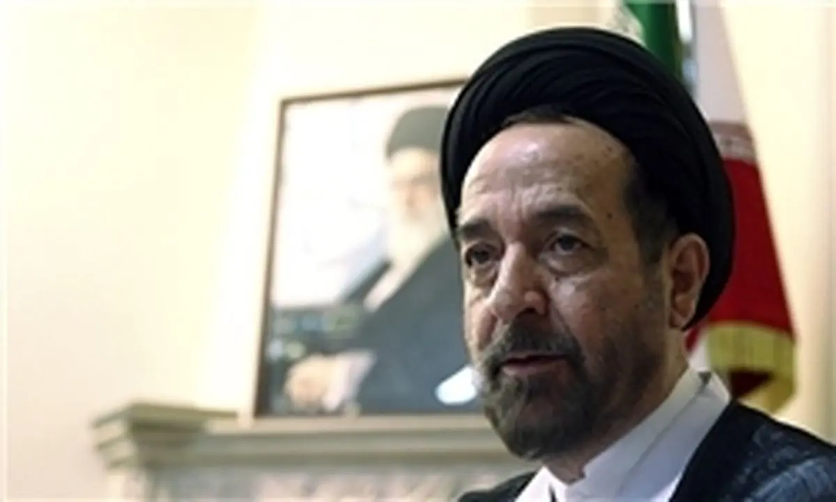 در انقلاب کسی نبود که از ساده لوحی منتظری بیخبر باشد