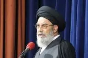 آنهایی که فکر می‌کنند با قبول کدخدایی آمریکا زندگی راحتی دارند بدانند دینی برایشان باقی نخواهد ماند