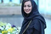 عکسهای نفیسه روشن بازیگر زن چشم رنگی با تیپ اسپورت کنار دریا