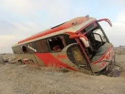 واژگونی اتوبوس با 11 کشته و زخمی 