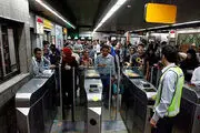 نقص فنی و قطعی برق در خط یک مترو