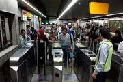 نقص فنی و قطعی برق در خط یک مترو