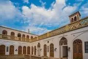 سهراب سپهری میزبان شاعران معاصر می‌شود