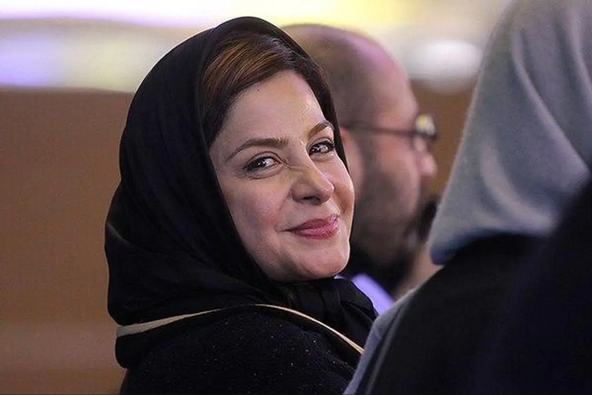 سلفی ماشینی بازیگران دراکولا /عکس