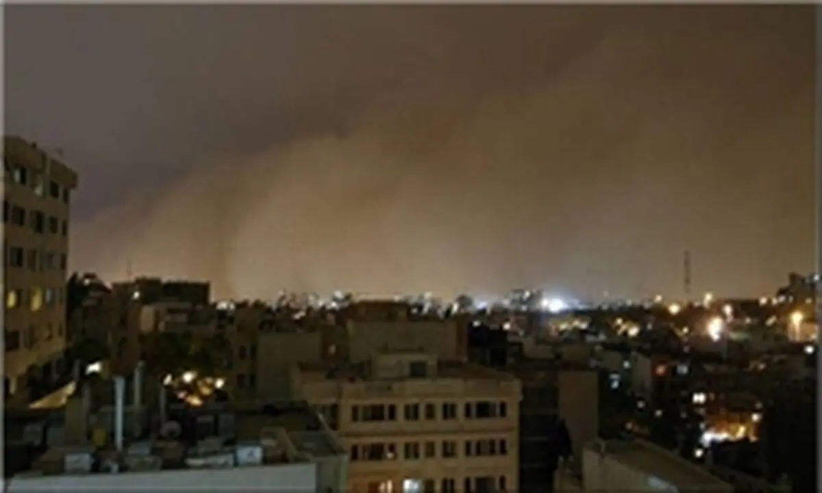  مصدومیت ۵ نفر در پارک شهر به دلیل وقوع طوفان