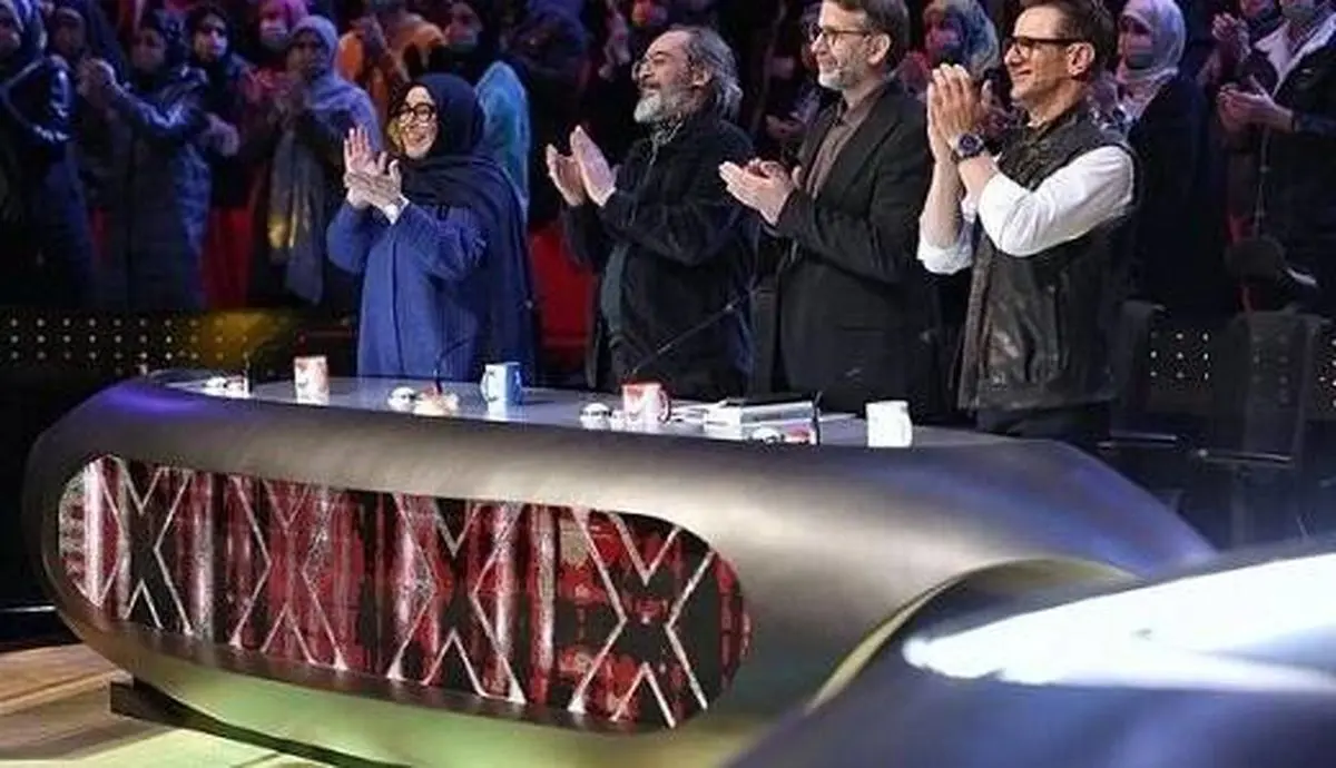 تعویق پخش «عصر جدید» به خاطر بازی ایران و الجزایر