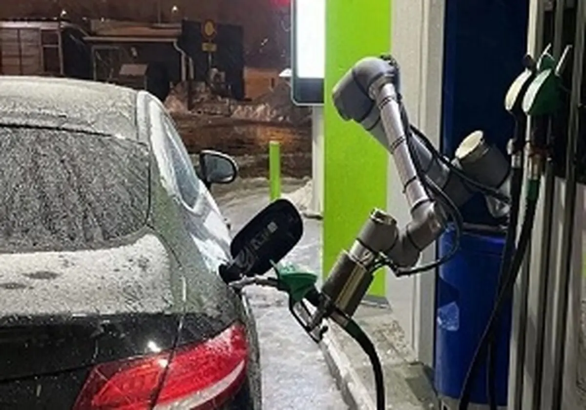 ربات‌ها متصدی پمپ بنزین می شوند
