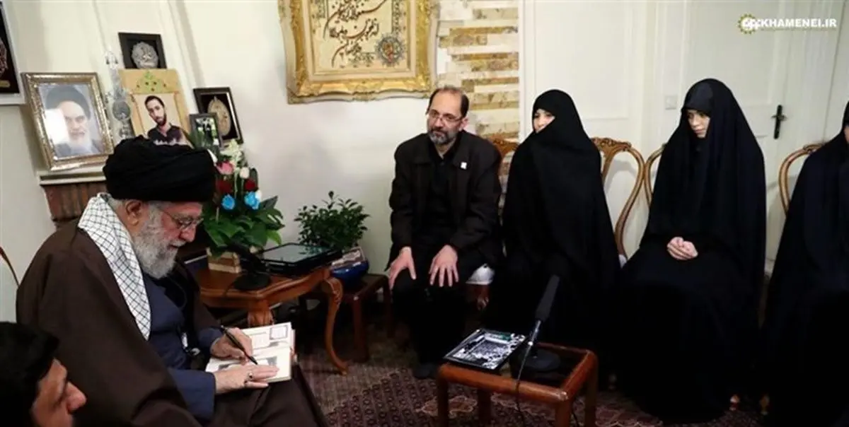 رهبر انقلاب با بیش از 1000 خانواده شهید دیدار سرزده داشتهاند