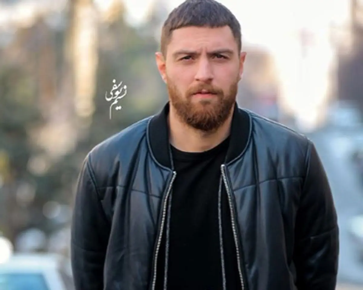 بالاپوش رنگارنگ امیرحسین فتحی /عکس