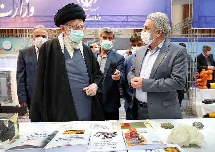 رهبر انقلاب صبح امروز از نمایشگاه توانمندی‌های صنعتی بازدید کردند/گزارش تصویری