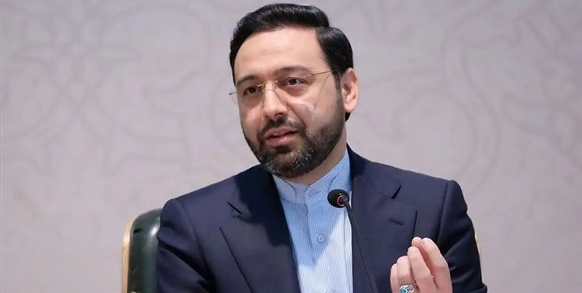  مداحی فرزند شهید مالک رحمتی در حرم رضوی