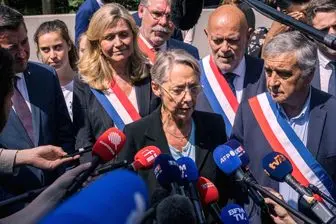 نارضایتی فرانسوی‌ها از دولت جدید