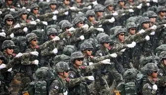 رژه کره جنوبی با تجهیزات نظامی مختلف| کره جنوبی قدرتش را به رخ کره شمالی کشید