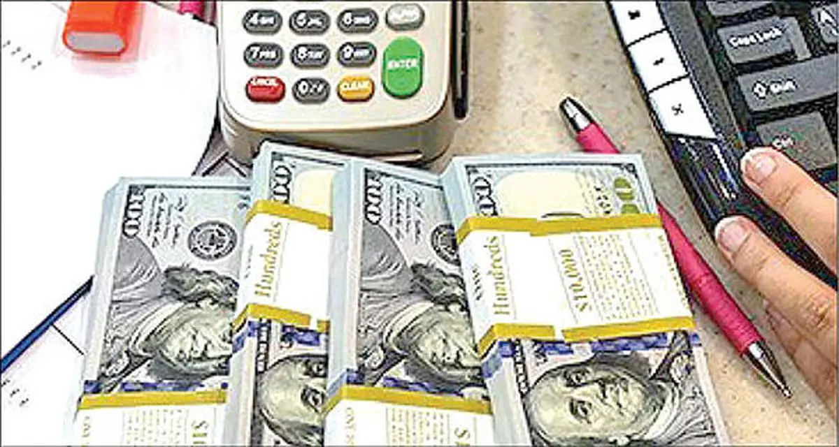 نقش بازار متشکل ارزی در بازگشت ۲۸ میلیارد دلار ارز صادراتی
