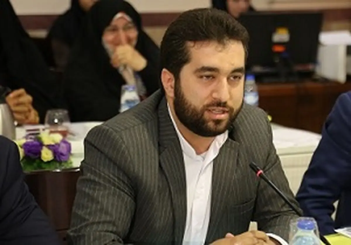 توضیحات احمدی نائب درباره توقف و نیمه کاره رها شدن پروژه مونوریل شهر قم