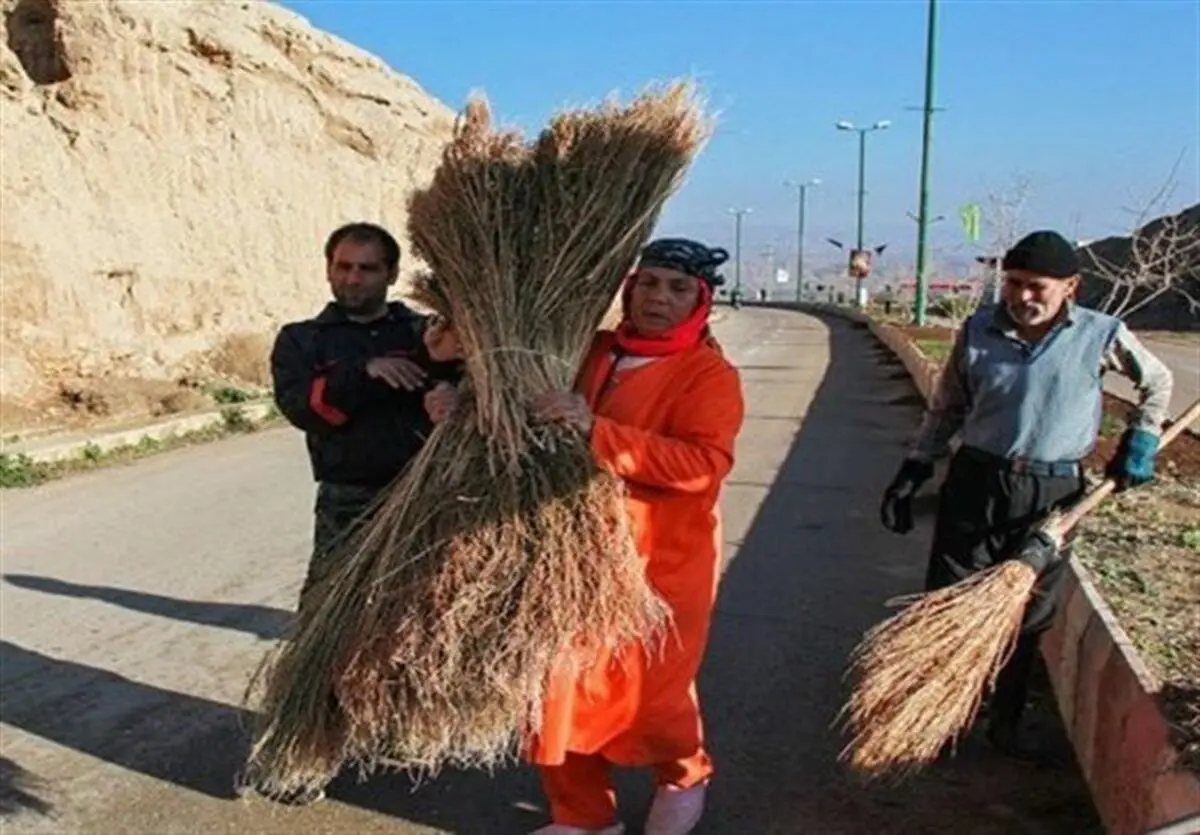 تنها زن رفتگر ایران