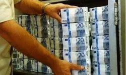 خرید ۴ میلیارد یورو ارز صادراتی توسط واردکنندگان