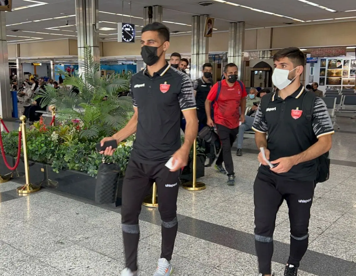 سفر سرخپوشان به اصفهان با پرواز چارتر+ عکس