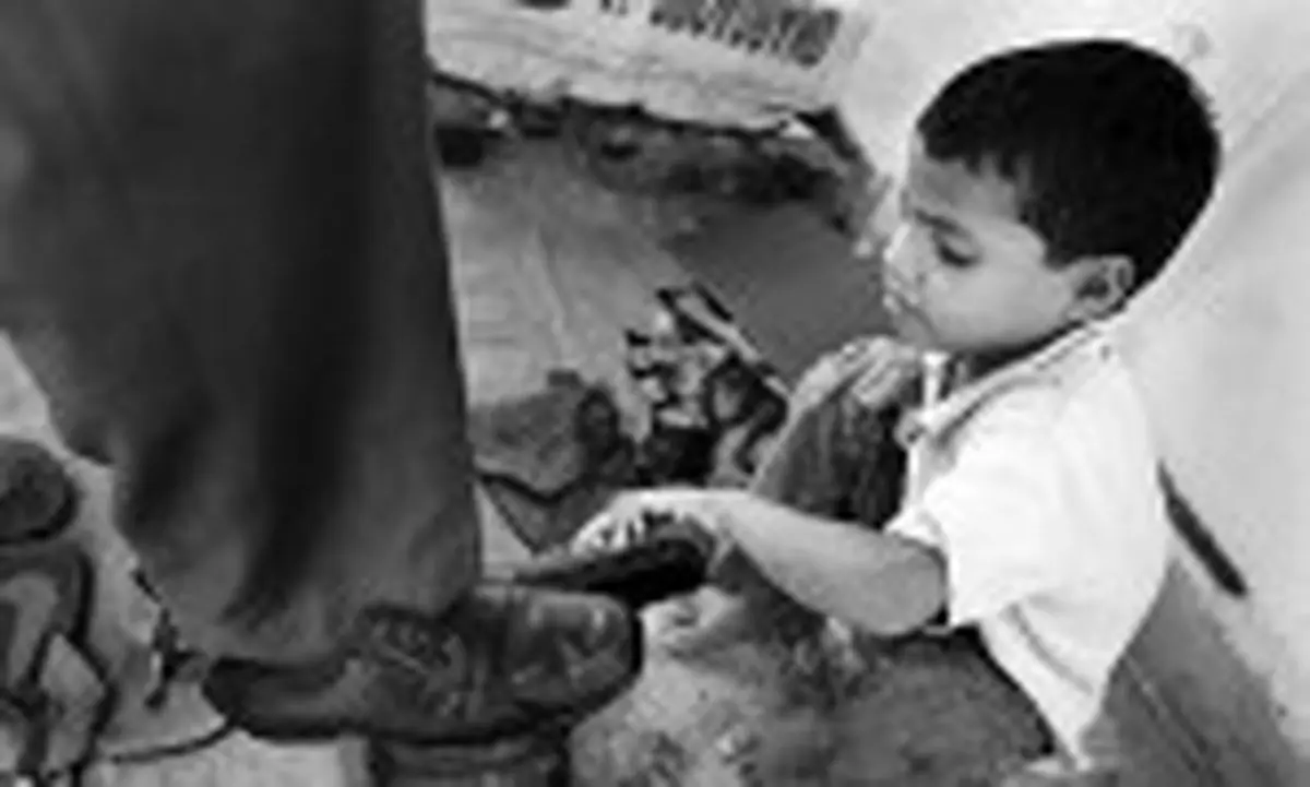 کودکی گمشده کودکان در خواب عمیق مسئولان
