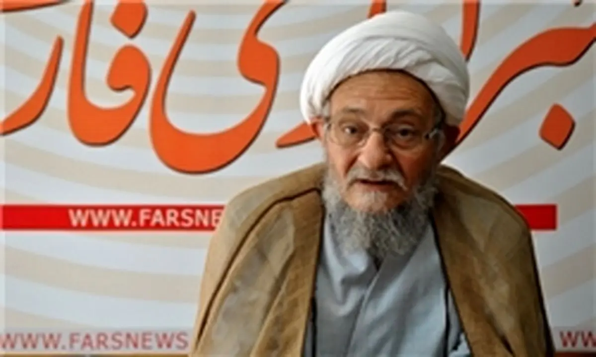 اقدام احمدینژاد غیرمنطقی بود