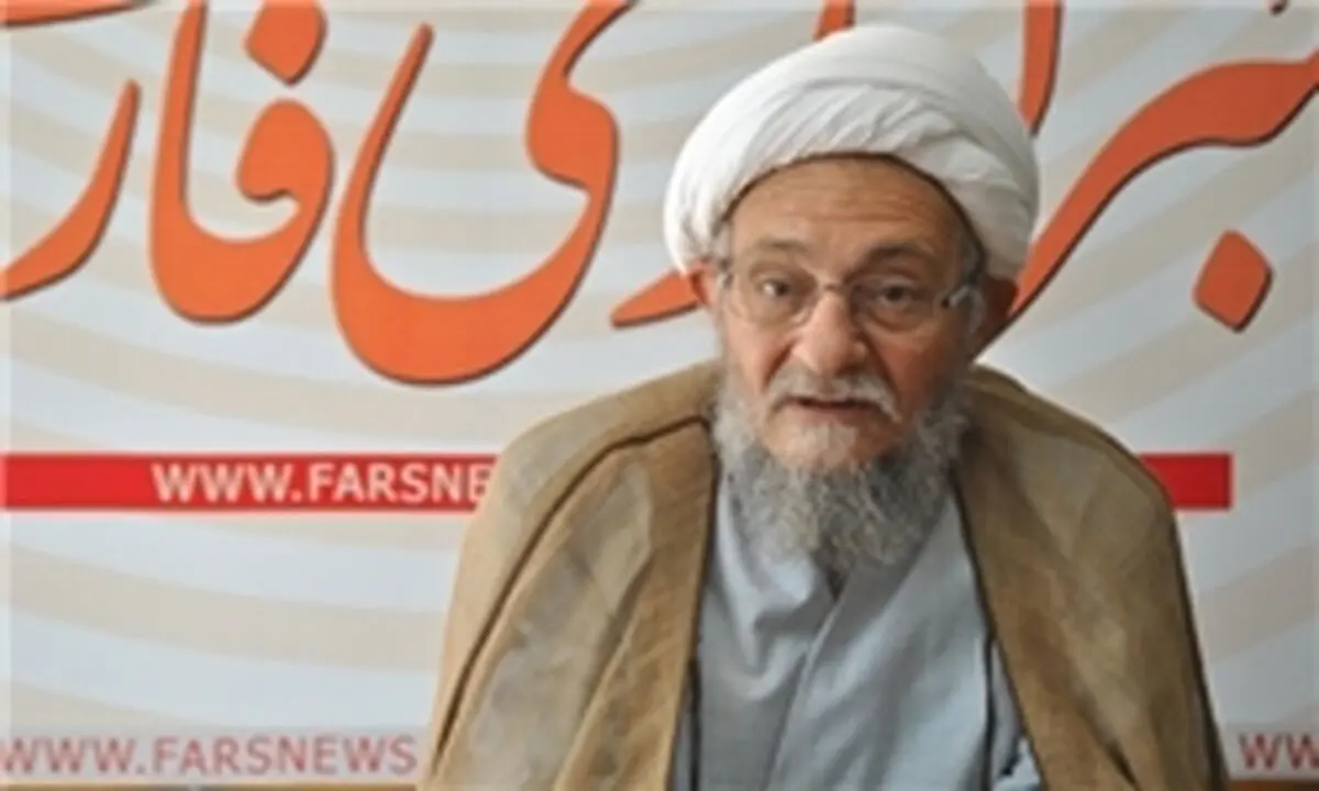 اقدام احمدی‌نژاد غیرمنطقی بود