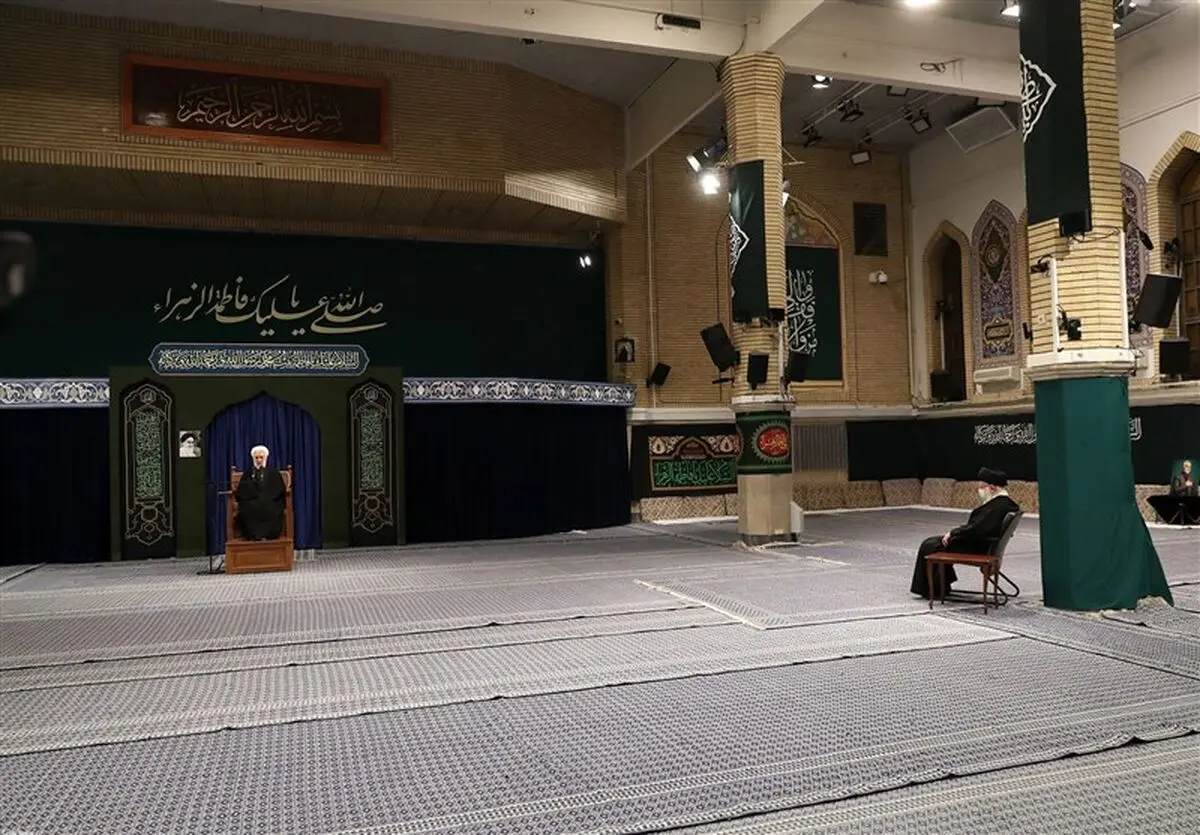  اولین شب مراسم عزاداری شهادت حضرت زهرا باحضور امام خامنه‌ای برگزار شد 