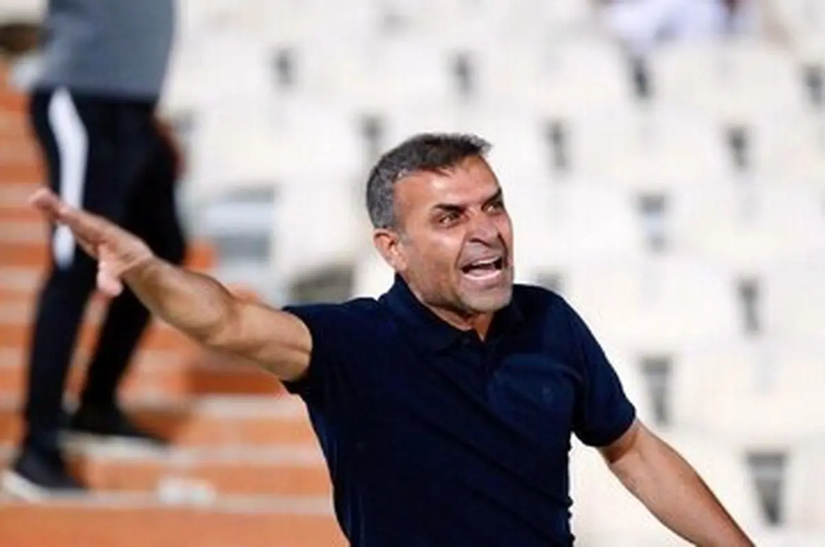 سرمربی جنجالی لیگ برتر : VAR هم بیاید این فوتبال درست بشو نیست!