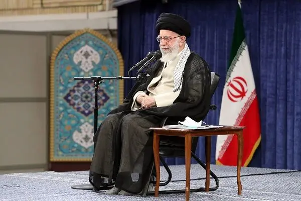 دیدار صدها نفر از مردم اصفهان با رهبر انقلاب اسلامی/گزارش تصویری
