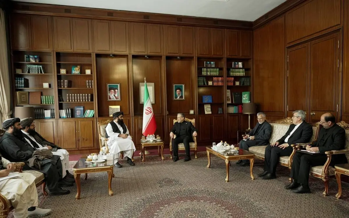  دیدار عراقچی با وزیر خارجه افغانستان 