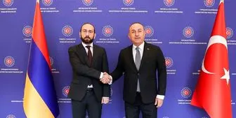 سفر وزیر خارجه ارمنستان به ترکیه پس از دهه‌ها خصومت