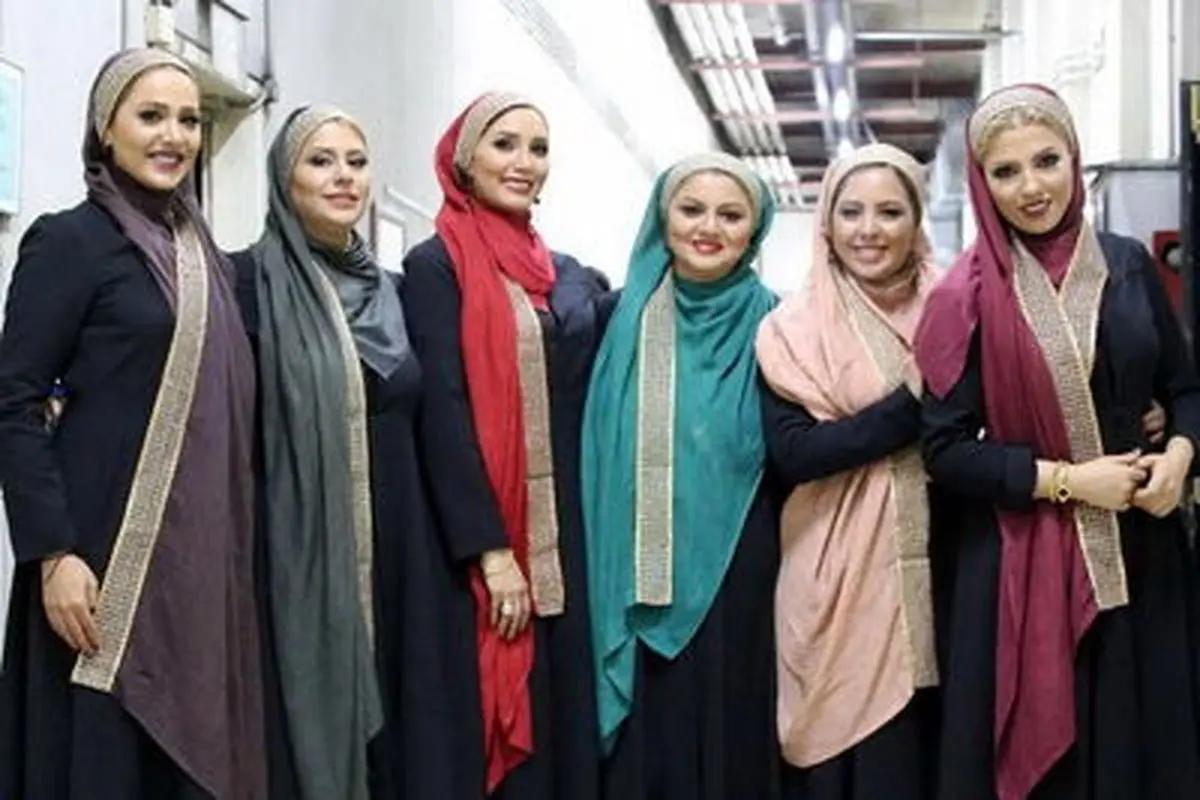 آقای مجری این بار در تالار وحدت می خواند
