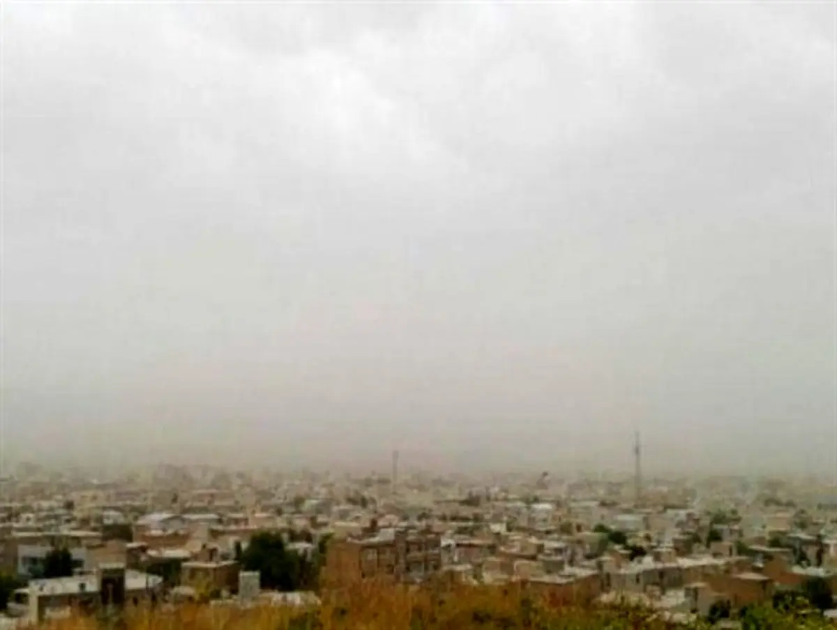 گرد و خاک بار دیگر گیلانغرب را در برگرفت