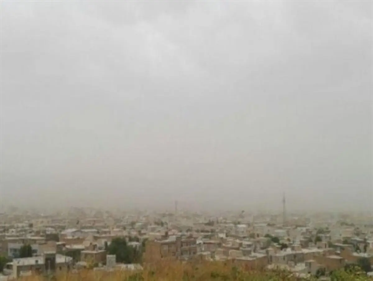 گرد و خاک بار دیگر گیلانغرب را در برگرفت