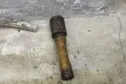 این پیرزن ۲۰ سال از نارنجک به عنوان چکش استفاده کرد!