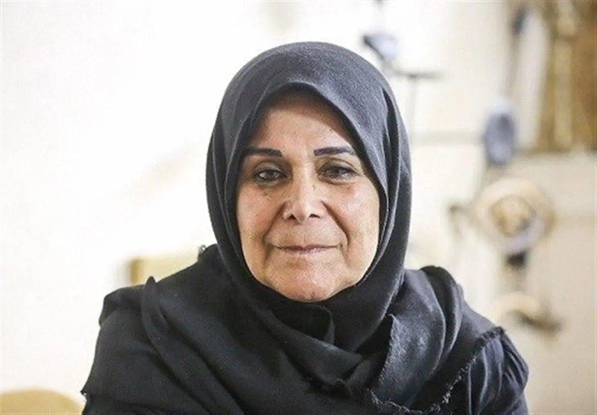 ماجرای جالب تأیید اولین تئاتر زنانه توسط آیت‌الله خامنه‌ای 