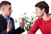 راهکار‌هایی برای اینکه بتوانید محترمانه حرف طرف مقابل را قطع کنید!